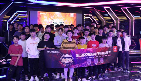 富的马德里 富的马德里