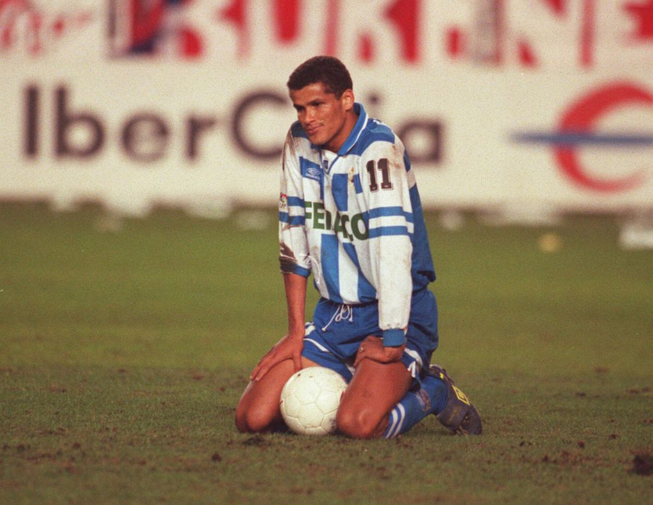 在揭幕战中 在揭幕战中