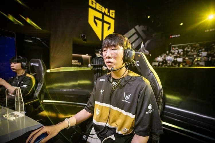 与斜向跑位 与斜向跑位